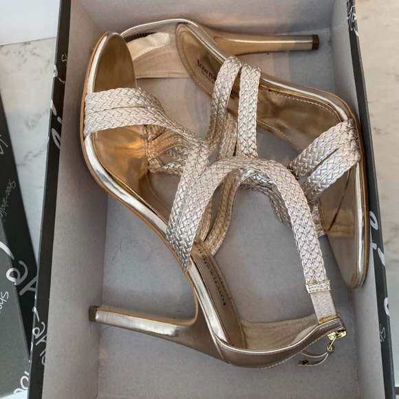 Town Shoes Champagne Metallic Stilleto, 9 - Picture 3 of 14